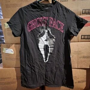 Ghostface Black Graphic Tshirt Women's Small S Scream Horror Movie Halloween EUC